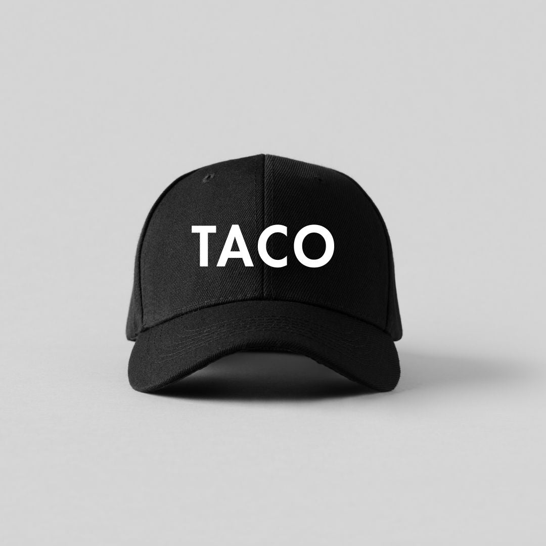 Sort kasket med hvidt TACO-tryk set forfra, klassisk dad hat model